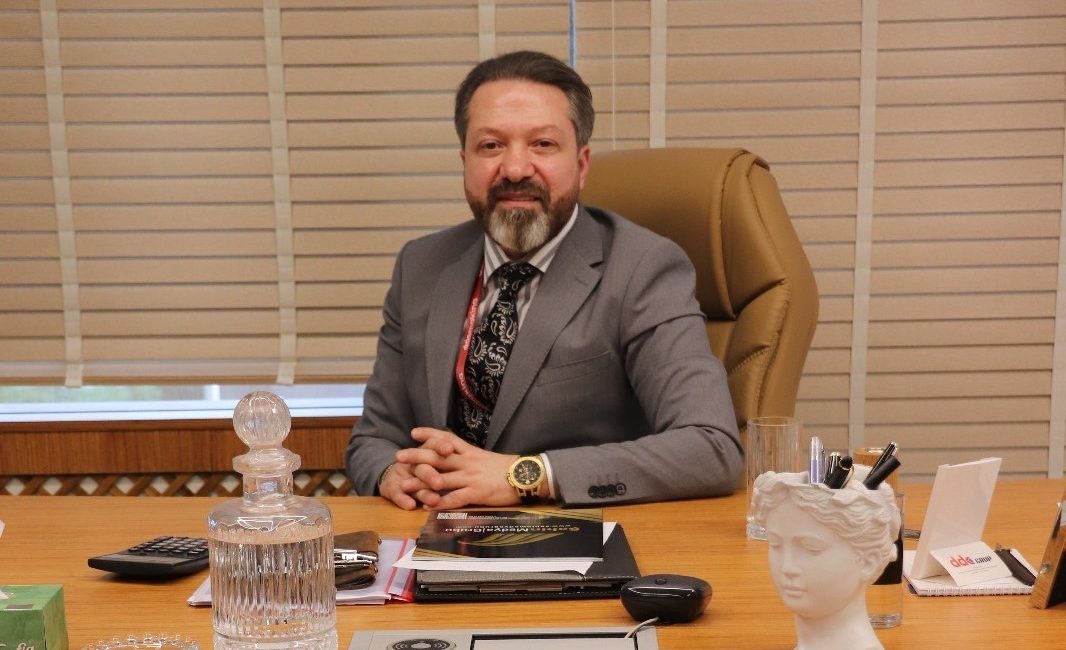FUARI'NA İDDİALI BİR ŞEKİLDE HAZIRLANDIKLARINI SÖYLEYEN DDC GRUP YÖNETİM KURULU