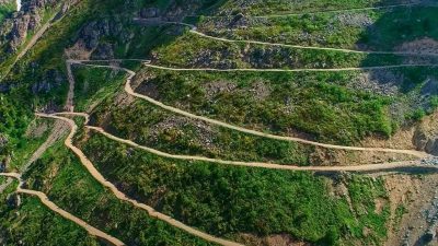 DÜNYANIN EN TEHLİKELİ YOLU OLARAK SEÇİLEN DEREBAŞI VİRAJLARI FRANSIZ VE