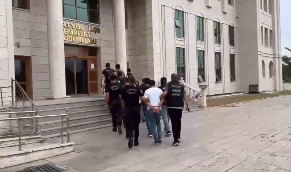 HATAY’IN DÖRTYOL İLÇESİNDE DÜZENLENEN SOKAK SATICILARINA YÖNELİK YAPILAN ASAYİŞ OPERASYONLARINDA