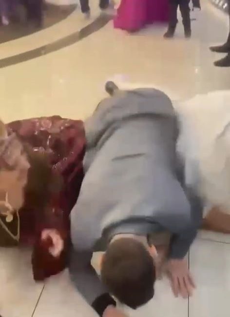 İSTANBUL ESENYURT'TA İKİ AYRI DÜĞÜNDE SIRA DIŞI ANLAR YAŞANDI. NİKAH