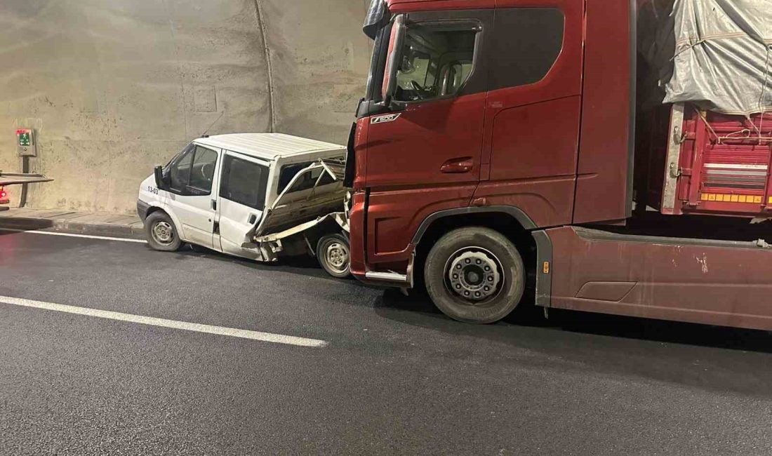 ELAZIĞ’DA TIRIN, KAMYONETE ÇARPMASI SONUCU MEYDANA GELEN KAZADA, 1 KİŞİ