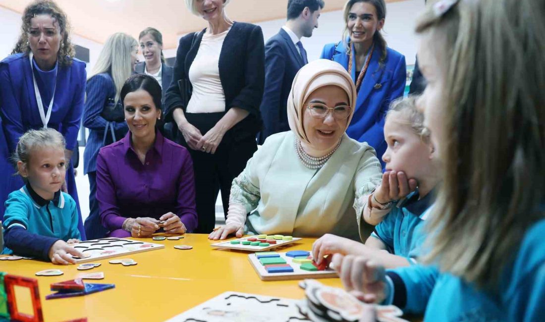 EMİNE ERDOĞAN VE TAMARA VUCİC, TÜRKİYE MAARİF VAKFININ BELGRAD'DAKİ 2-7