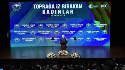 CUMHURBAŞKANI RECEP TAYYİP ERDOĞAN'IN EŞİ EMİNE ERDOĞAN, KADIN ÇİFTÇİLERE, "EKİLMEMİŞ