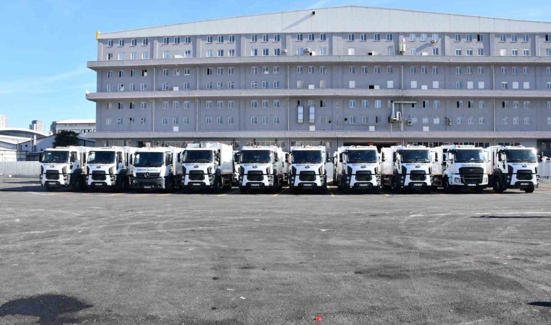 İSTANBUL'DA ESENYURT BELEDİYESİ, TEMİZLİK FİLOSUNA 114 YENİ ARAÇ EKLEYEREK ÇALIŞMALARINA