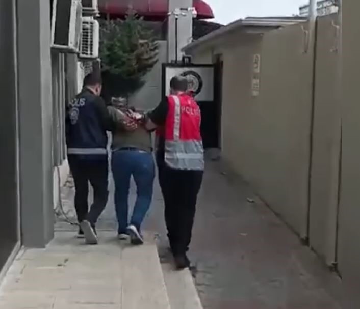 İSTANBUL ESENYURT’TA, SABAH SAATLERİNDE BİR KADININ SOKAKTA TACİZE UĞRAMIŞ, KADININ