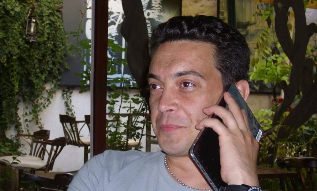MUĞLA MERKEZDE İKAMET EDEN 45 YAŞINDAKİ ÜNSAL SOYER EVİNDE ÖLÜ