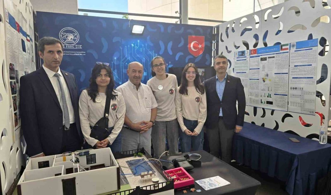 KÜTAHYA NAFİ GÜRAL FEN LİSESİ VE FATİH ORTAOKULU KUVEYT'TE TÜRKİYE'Yİ