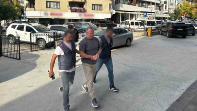 AYDIN’IN KUŞADASI İLÇESİNDE FETÖ-PDY FİRARİSİ ALBAY, JASAT EKİPLERİNİN TİTİZ ÇALIŞMASI