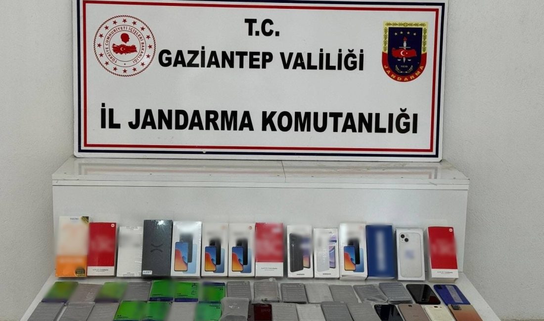 GAZİANTEP'TE 1 MİLYON TL DEĞERİNDE KAÇAK TELEFON ELE GEÇİRİLDİ