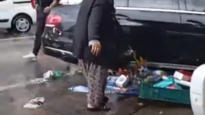 ÇANAKKALE'NİN GELİBOLU İLÇESİNDE KISA SÜRELİ SAĞANAK YAĞIŞ HAYATI DURDURDU.