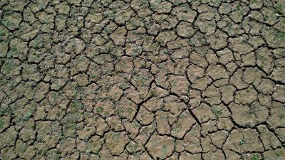 BURSA OVASINA HAYAT VEREN KESTEL İLÇESİNDEKİ GÖLBAŞI GÖLÜ'NÜN YÜZDE 90'I