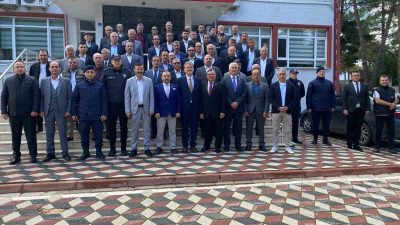 GÖLPAZARI'NDA MUHTARLA BİR ARAYA GELDİ