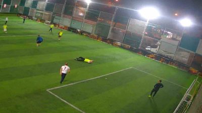 BURSA'NIN İNEGÖL İLÇESİNDE MEYDANA GELEN OLAYDA HALI SAHADA MAÇ OYNARKEN