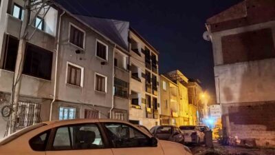 HALI SİLKELERKEN TERASTAN DÜŞTÜ