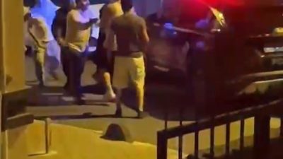 HALKALI'DA PAZARCI İKİ AİLE ARASINDA EGZOZ SESİ YÜZÜNDEN SOPALI KAVGADA