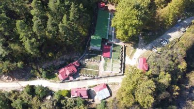 TÜRKİYE'NİN ÖNEMLİ ÜRETİM MERKEZLERİNDEN MERSİN'DE TOROSLARIN ZİRVESİNE YAKIN BİR NOKTADA