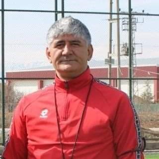 KONYA AMATÖR KÜME TAKIMLARINDAN HÜYÜK BELEDİYESPOR’UN ANTRENÖRÜ MEHMET ATICI, GEÇİRDİĞİ