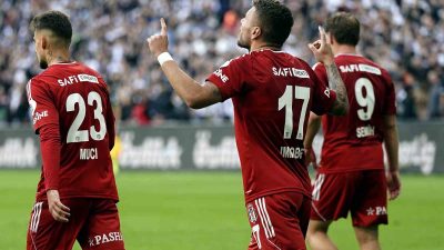 BEŞİKTAŞ'IN İTALYAN FUTBOLCUSU CİRO IMMOBİLE, KONYASPOR KARŞISINDA KAYDETTİĞİ GOLLE SÜPER