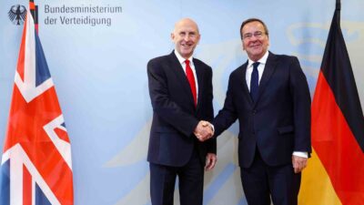 İNGİLTERE VE ALMANYA ARASINDA GÜVENLİK, YATIRIM VE İŞ BİRLİKLERİNİ ARTTIRMAK