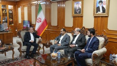 İRAN DIŞİŞLERİ BAKANI ABBAS ARAKÇİ, KÖRFEZ ÜLKELERİ TURU KAPSAMINDA GELDİĞİ