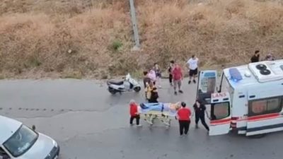 ANTALYA'DA İŞE GİTMEK İÇİN SERVİS ARACINI BEKLEYEN 3 KİŞİ, MASKELİ