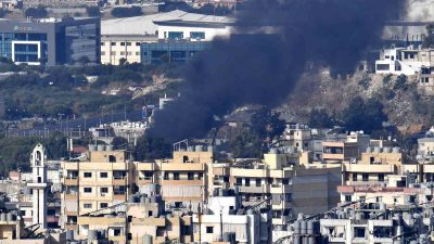 İSRAİL ORDUSU, LÜBNAN'IN BAŞKENTİ BEYRUT'UN GÜNEYİNDEKİ DAHİYEH'E HAVA SALDIRISI DÜZENLEDİ.