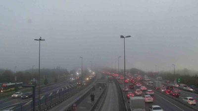 İSTANBUL’DA SİS ETKİLİ OLDU