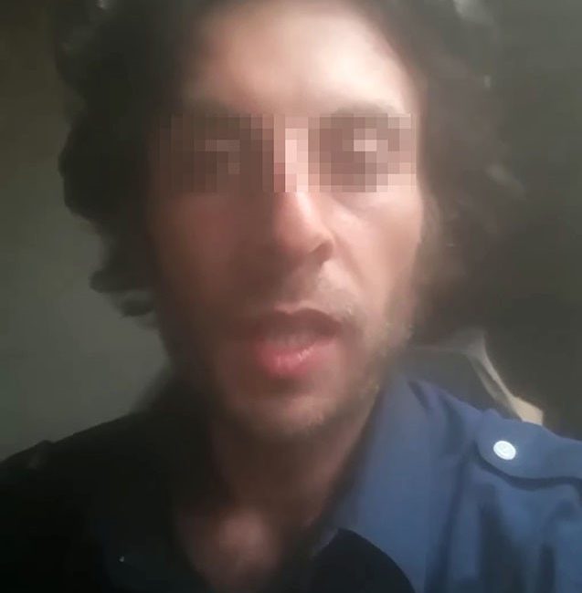 BEYOĞLU İSTİKLAL CADDESİ'NDE POLİSE BIÇAKLA SALDIRAN ŞÜPHELİ, ÇIKARILDIĞI NÖBETÇİ HAKİMLİKÇE