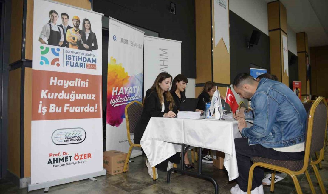 ESENYURT BELEDİYESİ, İŞVEREN İLE İŞÇİYİ ESENYURT İSTİHDAM FUARI’NDA BULUŞTURDU. 80