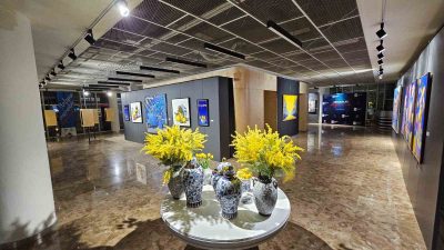 ADIYAMANLILAR, ŞEHİRDE SERGİLENEN İTALYAN RESSAMLARIN ESERLERİNİ HAYRANLIKLA İZLEYEREK YORUMLADILAR. ADIYAMANLI