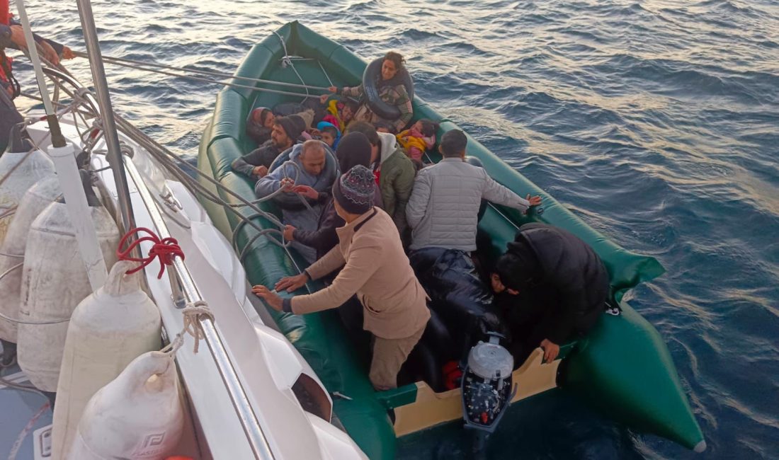 İZMİR'İN ÇEŞME İLÇESİ AÇIKLARINDA YASA DIŞI YOLLARLA YURT DIŞINA ÇIKMA