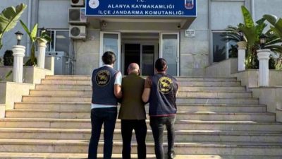 ANTALYA'DA JANDARMA DEDEKTİFLERİ (JASAT) TARAFINDAN SON 72 SAATTE 211 ARANAN