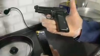 SAMSUN'DA JANDARMA EKİPLERİ TARAFINDAN BİR EVE YAPILAN BASKINDA  SİLAH