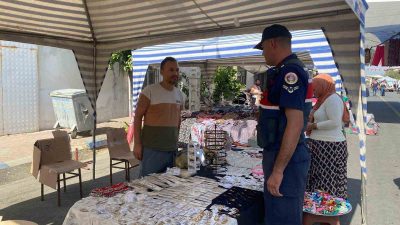 AYDIN'IN KARACASU İLÇESİNDE DÜZENLENEN KÜLTÜR, SANAT VE ZEYTİN FESTİVALİ'NDE JANDARMA