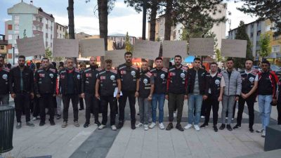 SİVAS’IN SUŞEHRİ İLÇESİNDE BİR ARAYA GELEN MOTOSİKLET TUTKUNLARI KADINA ŞİDDETE