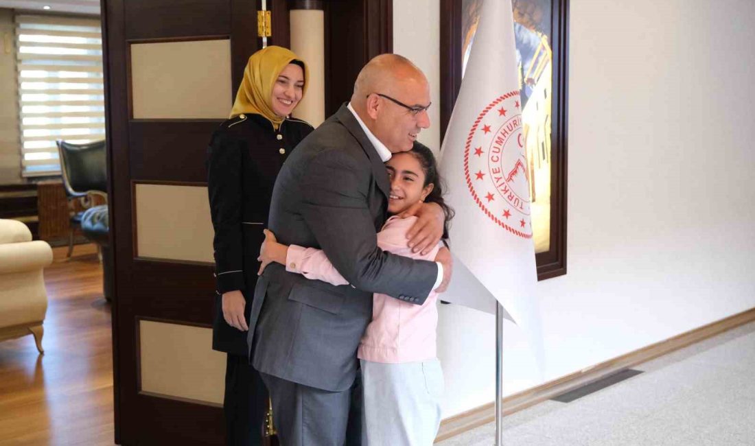 KALP HASTASI ZEYNEP ELA'NIN "VALİ OLMA" HAYALİ GERÇEK OLDU