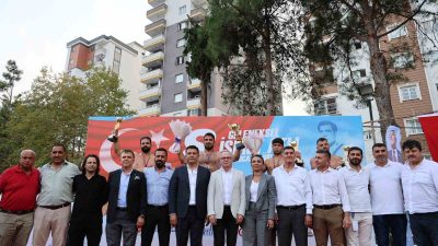 ADANA’NIN KOZAN İLÇESİNDE 8. GELENEKSEL İSMET ATLI KARAKUCAK GÜREŞLERİNDE BAŞPEHLİVAN
