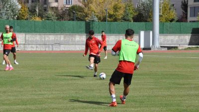 KARS 36 SPOR ÜNYE 1957 SPOR KARŞILAŞMASI HAZIRLIKLARINI TAMAMLADI(KARS-İHA)