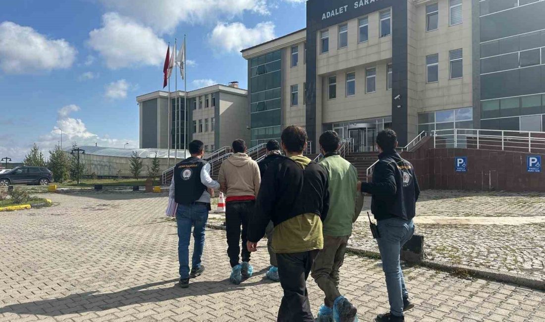 KARS’TA 7 DÜZENSİZ GÖÇMEN YAKALANDI