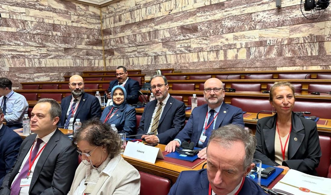 ÖNCEKİ DÖNEM GENÇLİK VE SPOR BAKANI, AK PARTİ İZMİR MİLLETVEKİLİ
