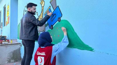 KIZILAY AĞRI ŞUBE BAŞKANLIĞI GÖNÜLLÜLERİ, TUTAK İLÇESİNE BAĞLI ATABİNDİ KÖYÜNDEKİ