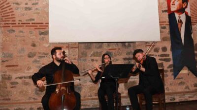 Osmangazi Belediyesi’nin kültürel etkinlikler kapsamında düzenlediği Oda Orkestrası Klasik Esintiler