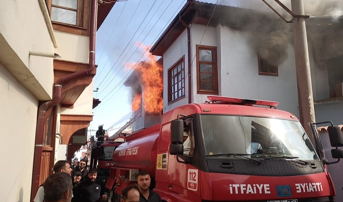 KONYA’NIN AKŞEHİR İLÇESİNDE TARİHİ EVLERİN BULUNDUĞU SOKAKTAKİ BİR EVDE ÇIKAN
