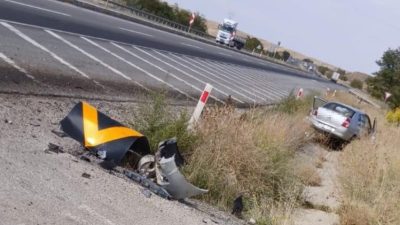 KONYA'NIN KULU İLÇESİNDE SÜRÜCÜSÜNÜN DİREKSİYON HAKİMİYETİNİ KAYBETMESİ SONUCU MEYDANA GELEN