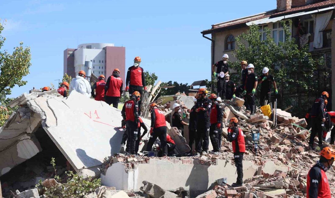 KONYA'DA TÜRKİYE AFETLE MÜCADELE PLANI (TAMP) BÖLGE DÜZEYİ DEPREM TATBİKATI