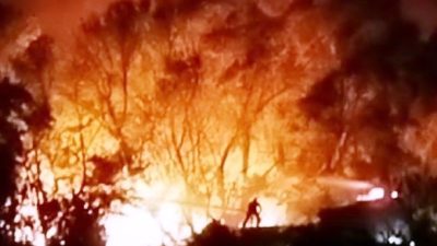 MUĞLA’NIN KÖYCEĞİZ İLÇESİNDE AKŞAM SAATLERİNDE ÇIKAN ORMAN YANGININI KONTROL ALTINA