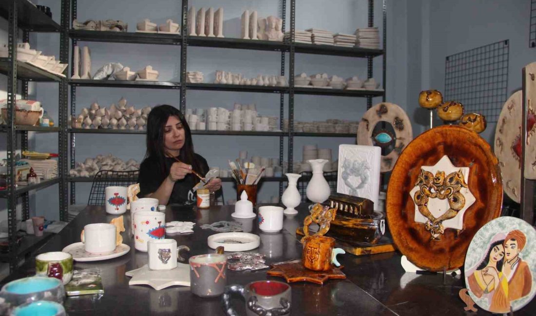 ÖZLEM YILDIRIM, EL CEZERİ'NİN ESERLERİNDEN İLHAM ALARAK BÖLGENİN TARİHİ KÜLTÜRÜNÜ