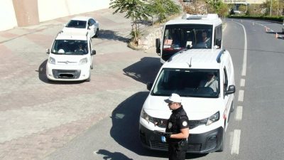 BİLECİK'TE TRAFİK EKİPLERİ TARAFINDAN İL GENELİNDE TRAFİK DENETLEMESİ GERÇEKLEŞTİRİLDİ.