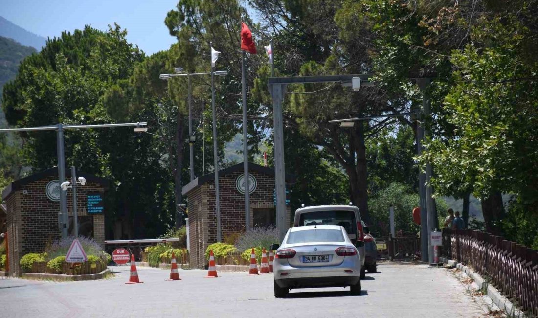 KUŞADASI DİLEK YARIMADASI MİLLİ PARKI MÜDÜRLÜĞÜ’NDEN HGS İHLALİ UYARISI