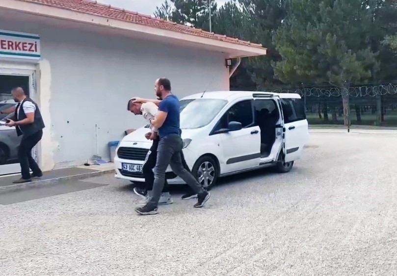KÜTAHYA'DA TOPLAM 68 SUÇ KAYDI BULUNAN VE HAKKINDA 33 YIL